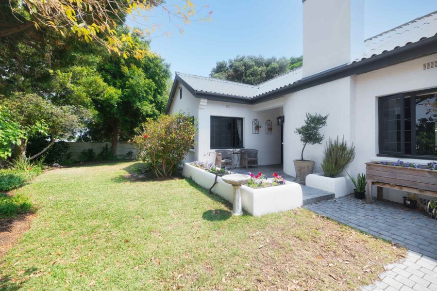 3 Bedroom Property for Sale in Northcliff Western Cape